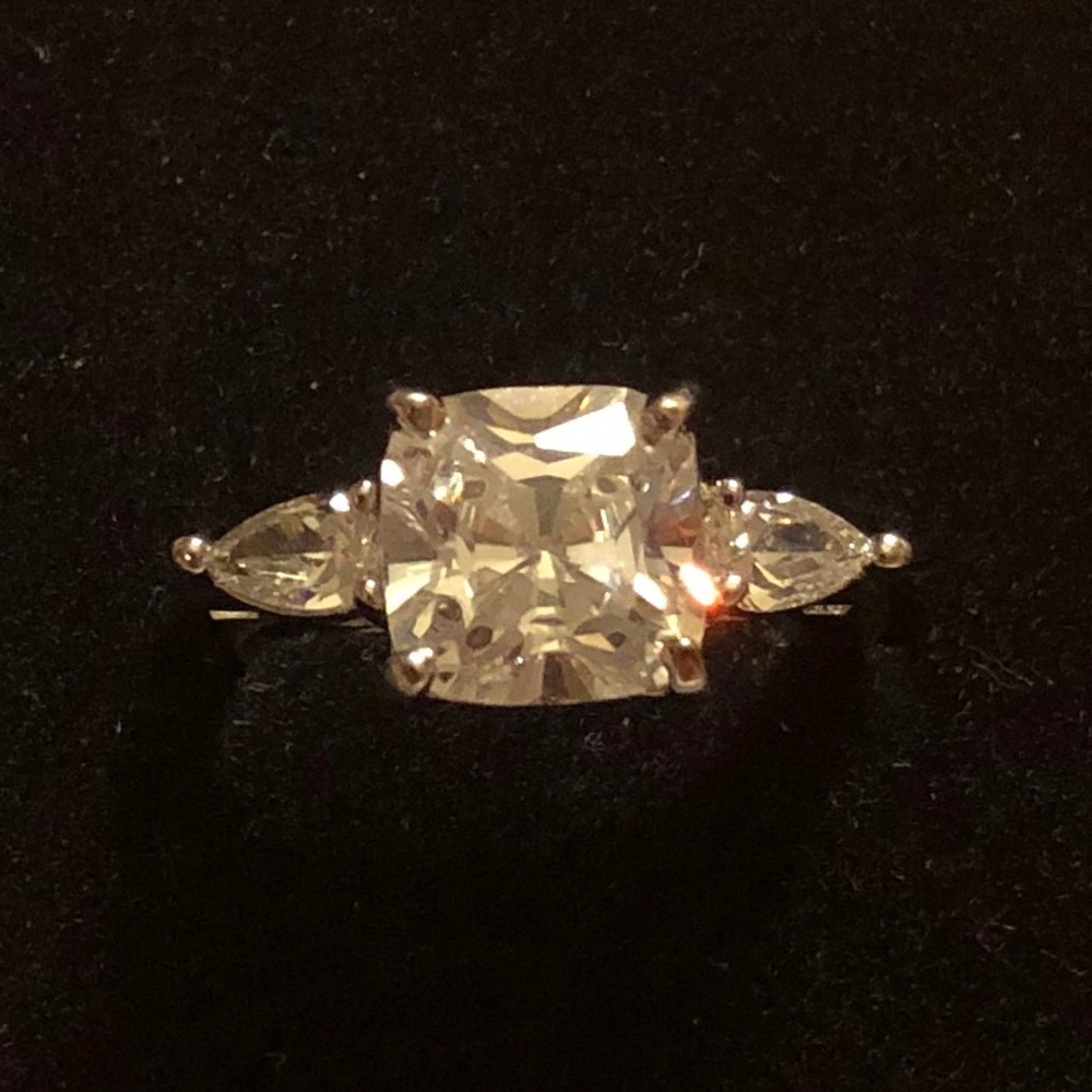 Several Carats Big Cubic Zirconia Size 5 Ring